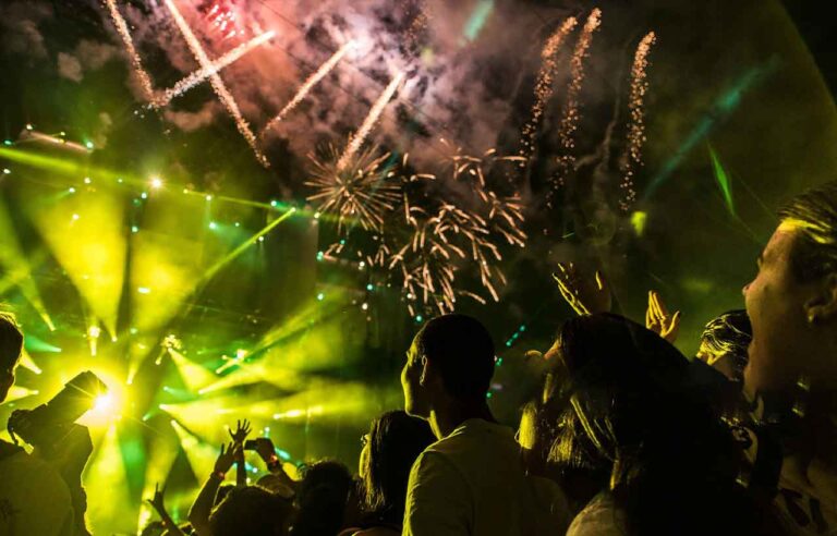 A história épica e o guia definitivo do festival de música Rock in Rio